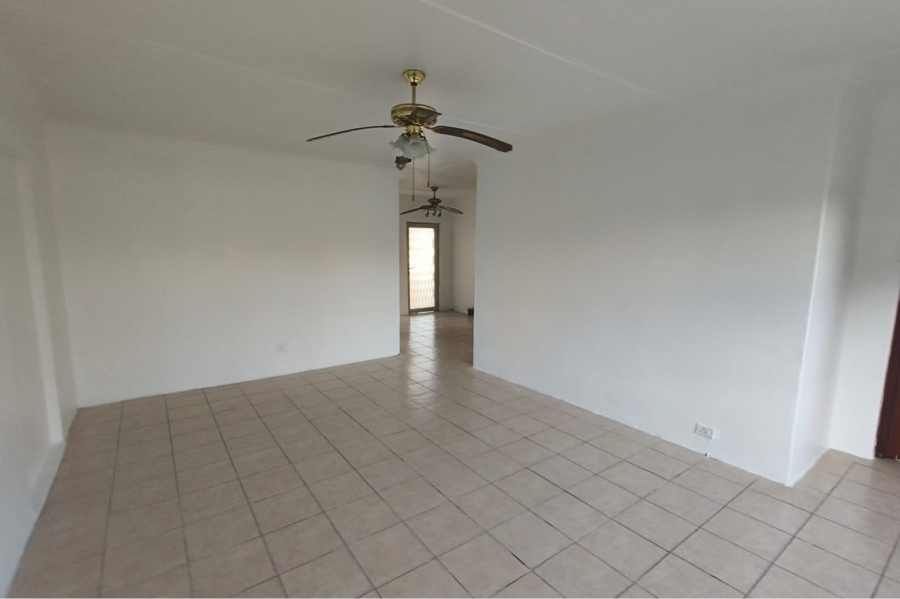 To Let 3 Bedroom Property for Rent in Beacon Bay Eastern Cape